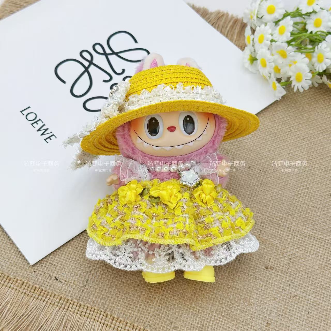 Summer new labubu empty top straw hat princess skirt necklace set Labubu standing posture universal baby clothes