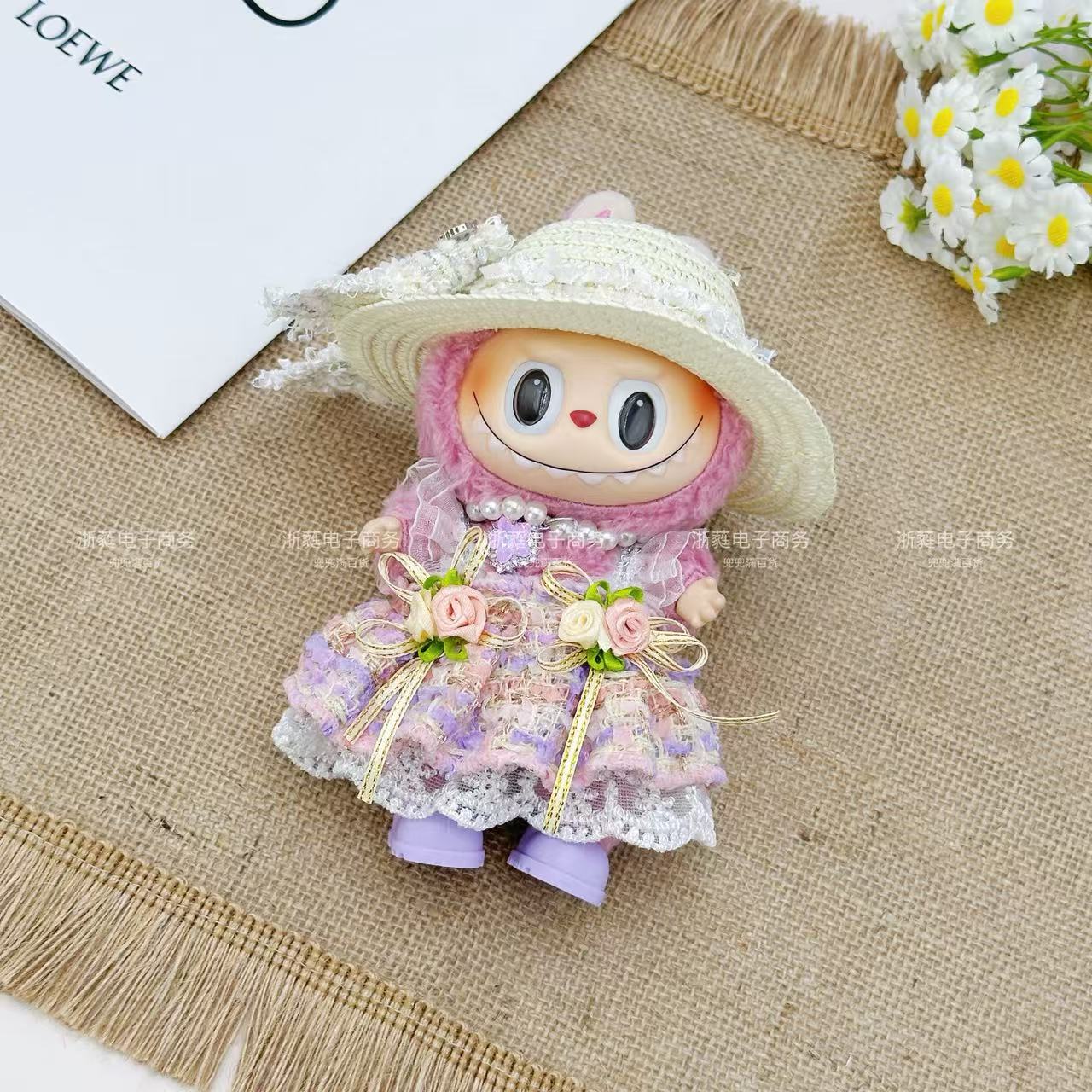 Summer new labubu empty top straw hat princess skirt necklace set Labubu standing posture universal baby clothes