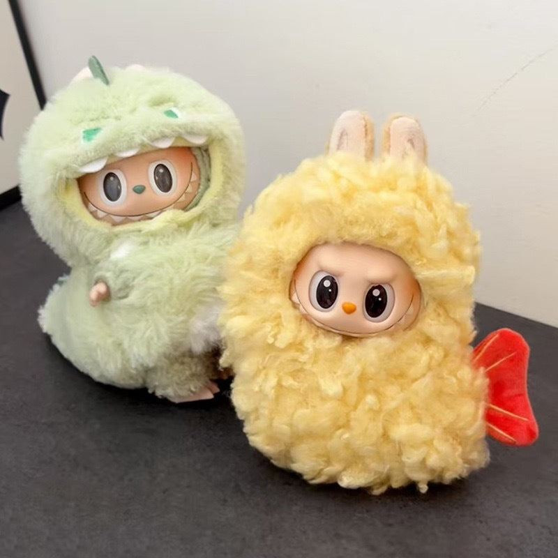 Labubu 17cm pendant cockroach baby clothes keychain Labubu doll one-piece fried shrimp cute accessories clothes only
