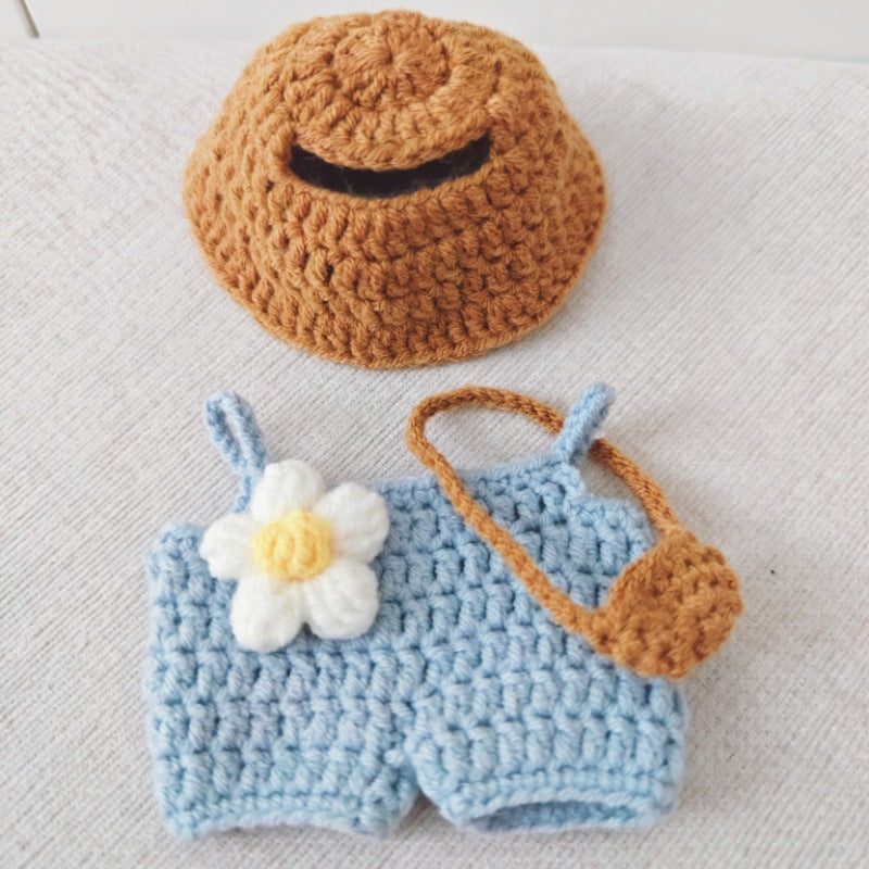 New product hand-crocheted POP MART Labubu baby clothes are suitable for cute factory direct sales wholesale